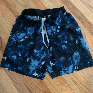 Men’s athletic shorts